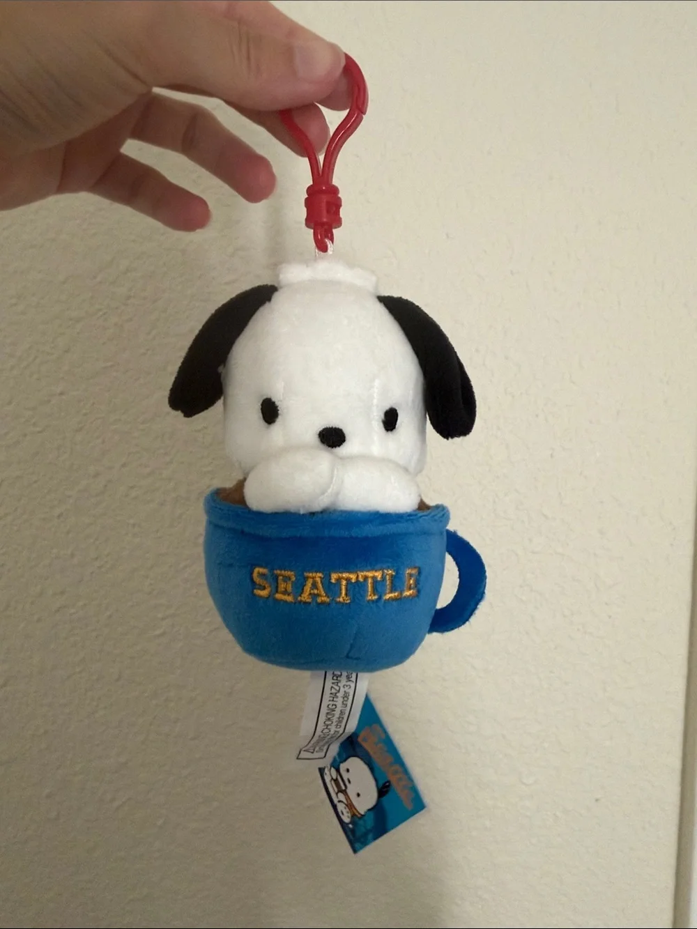 Sanrio Pochacco Seattle Clip Plush Toy | Kinokuniya Seattle Exclusive